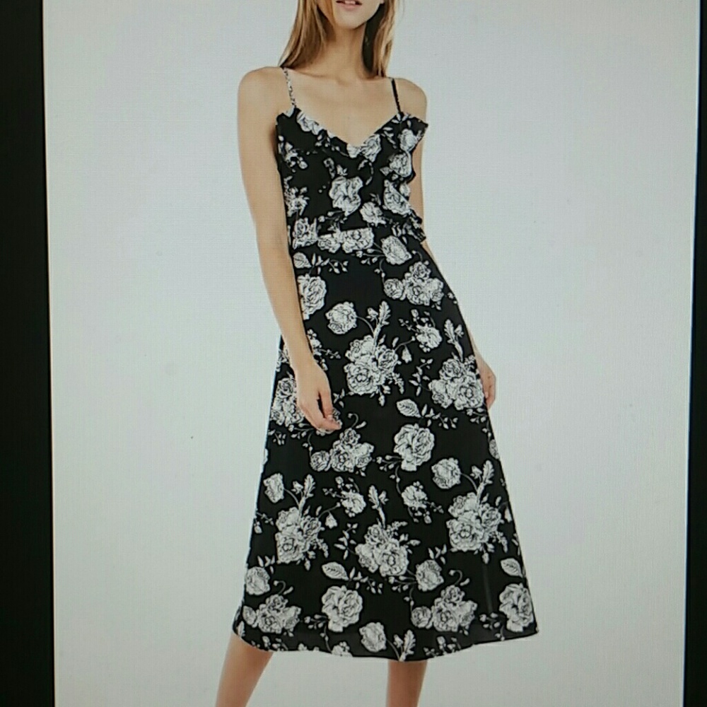 Ruffle detail midi dress
